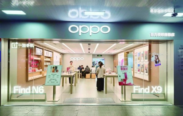 手机 多家厂商宣布调价 部分机型一夜涨了1000元